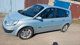 Renault Grand Scenic Dynamique 2.0 16V  - Renault Grand Scenic Dynamique mit Benzin-Antrieb