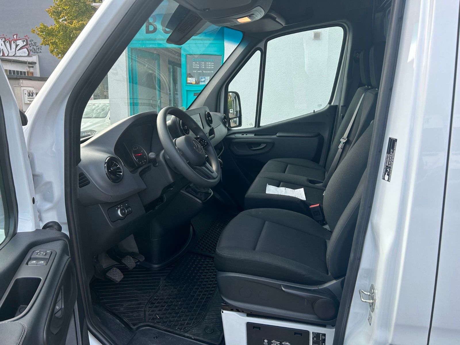 Fahrzeugabbildung Mercedes-Benz Sprinter III 315 CDI Kam Navi