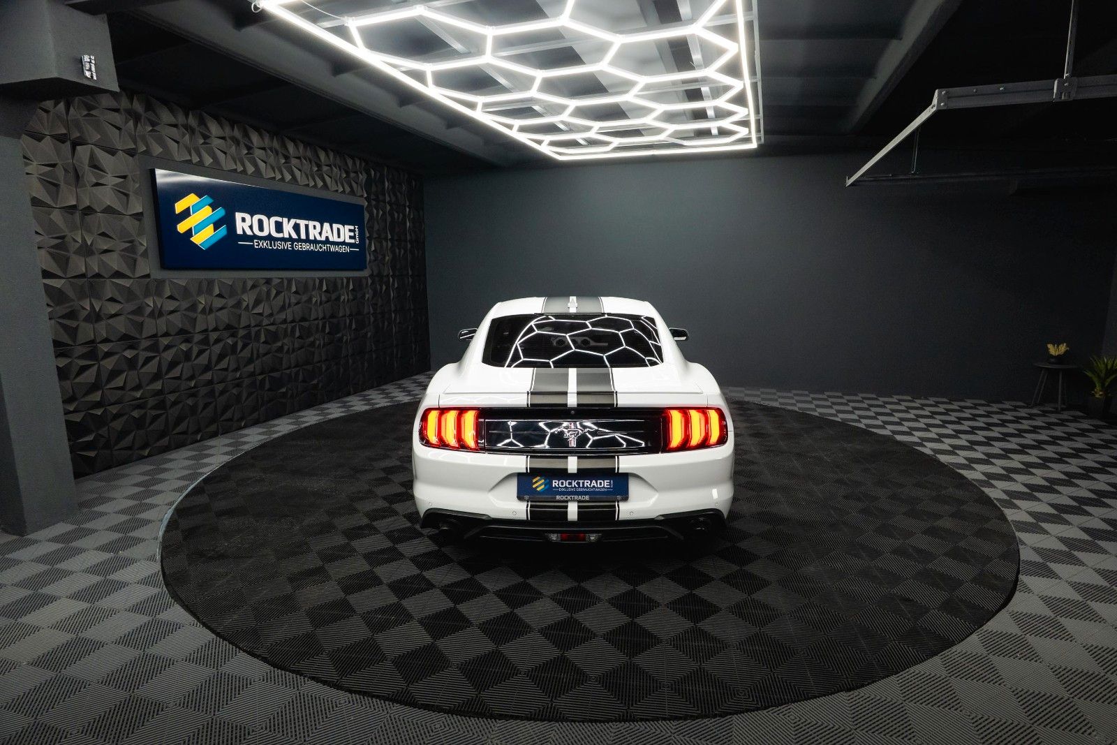Fahrzeugabbildung Ford Mustang Shelby GT 500 Coupe Performance PREMIUM