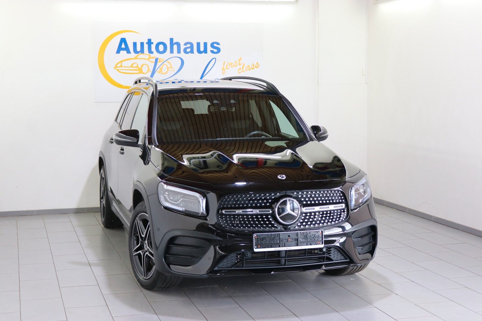 MERCEDES-BENZ GLB 220 D 8G 4M AMG-LINE"DISTR+"MBEAM"AHK"KAMERA