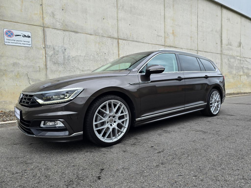 VW Passat Variant R-Line 2.0TDI 150PS DSG Pano DAB VW Passat Variant R-Line 2.0TDI 150PS DSG Pano DAB
