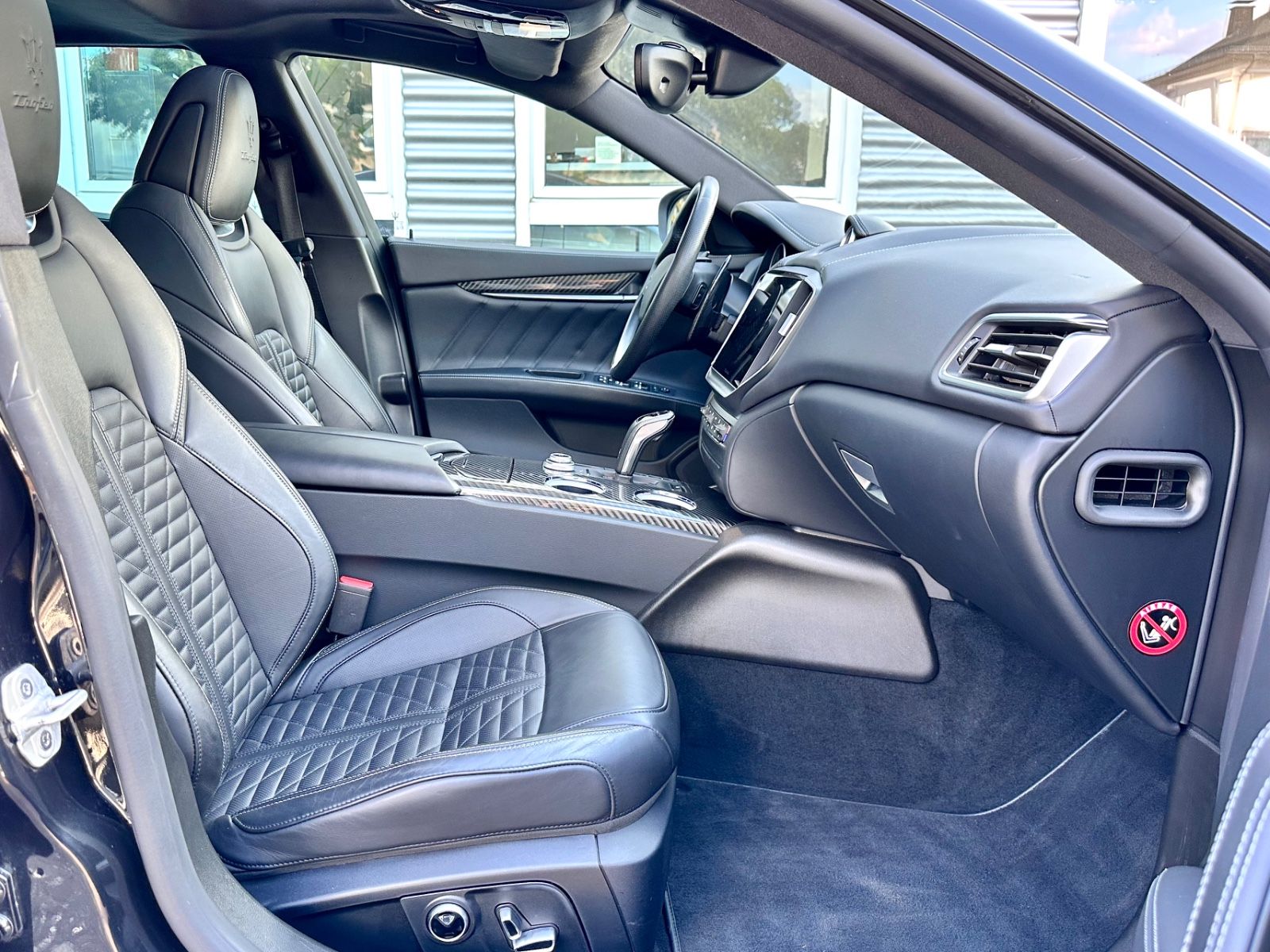 Fahrzeugabbildung Maserati GHIBLI TROFEO *VOLL+CARBON+U.V.M...!
