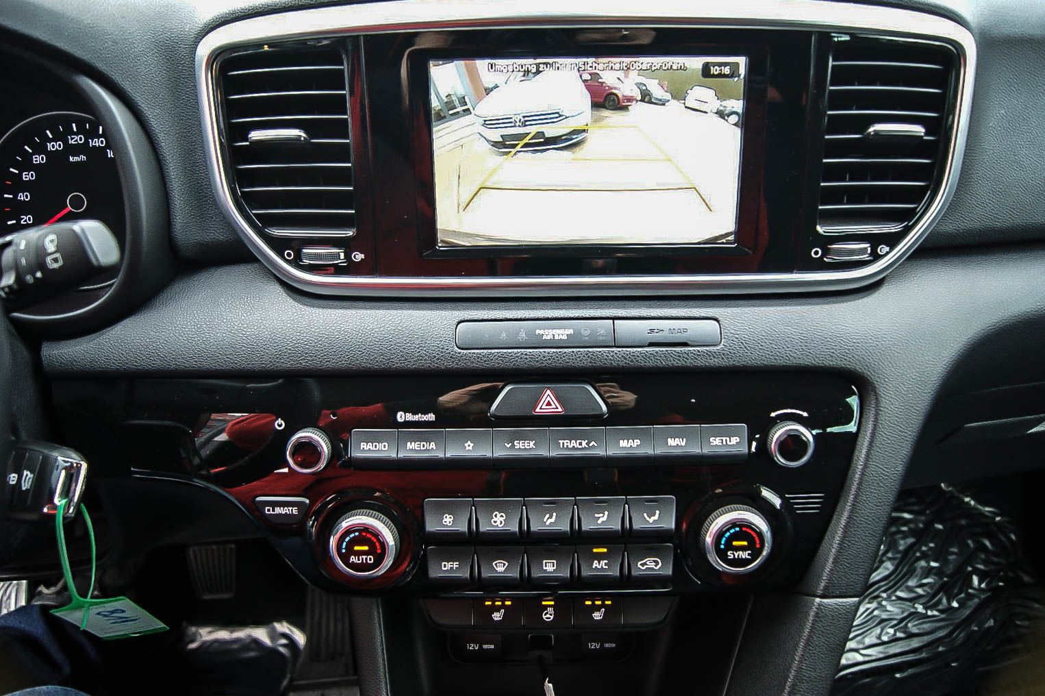 Fahrzeugabbildung Kia Sportage 1.6 GDI Dream Team 2WD NAVI KAMERA 4SHZ