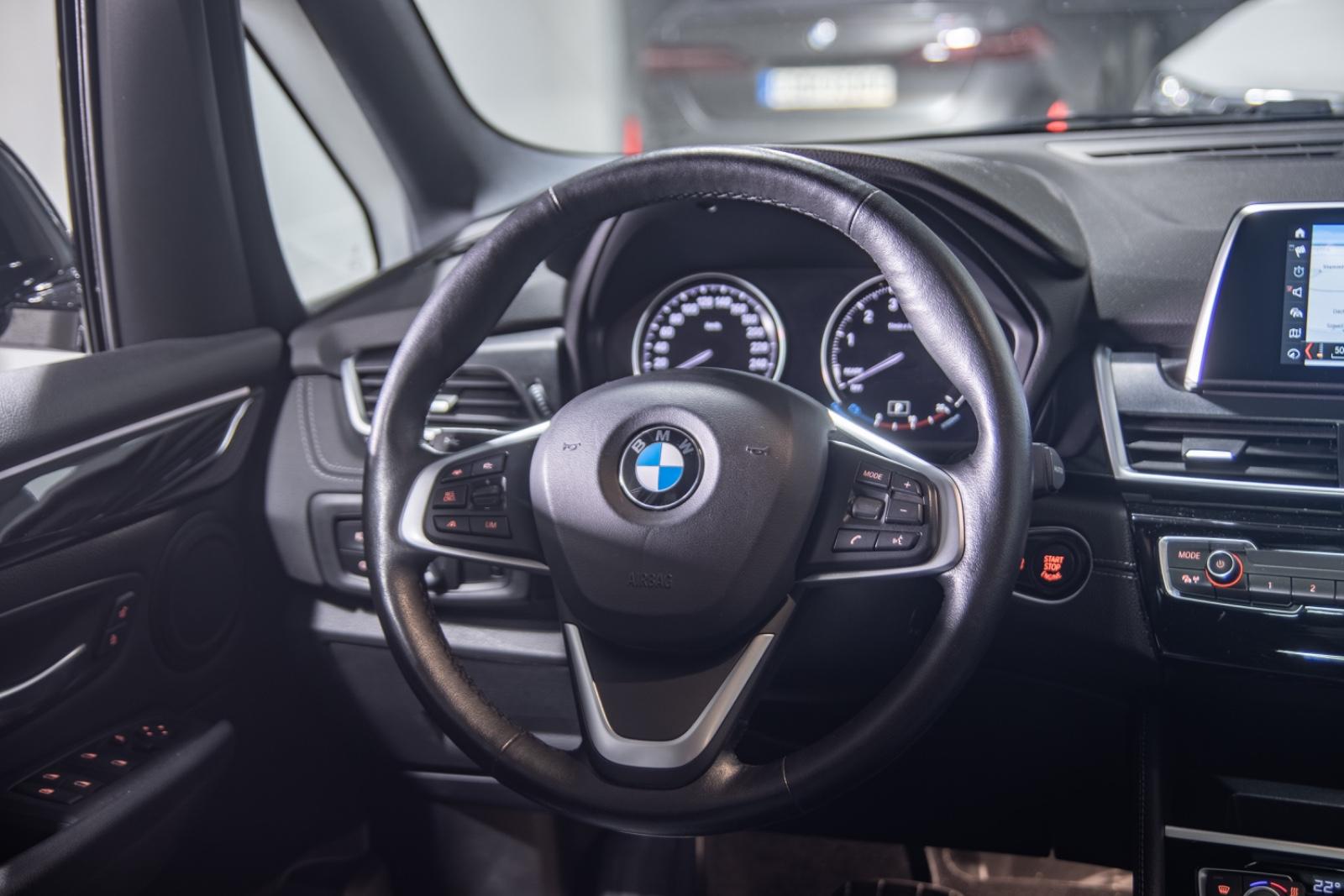 BMW 220 Gran Tourer 220i Gran Tourer Sport LED/ACC/7SZ/Kamera/Pano, миниатюра 17