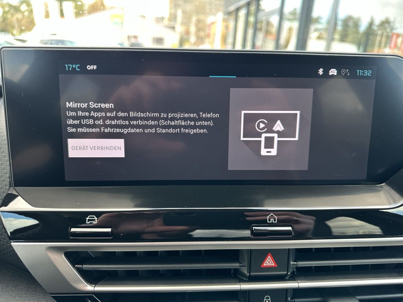 Fahrzeugabbildung Citroën C4 X Hybrid 145 DSG 6-Gang MAX - mit KI generiert/bearbeitet