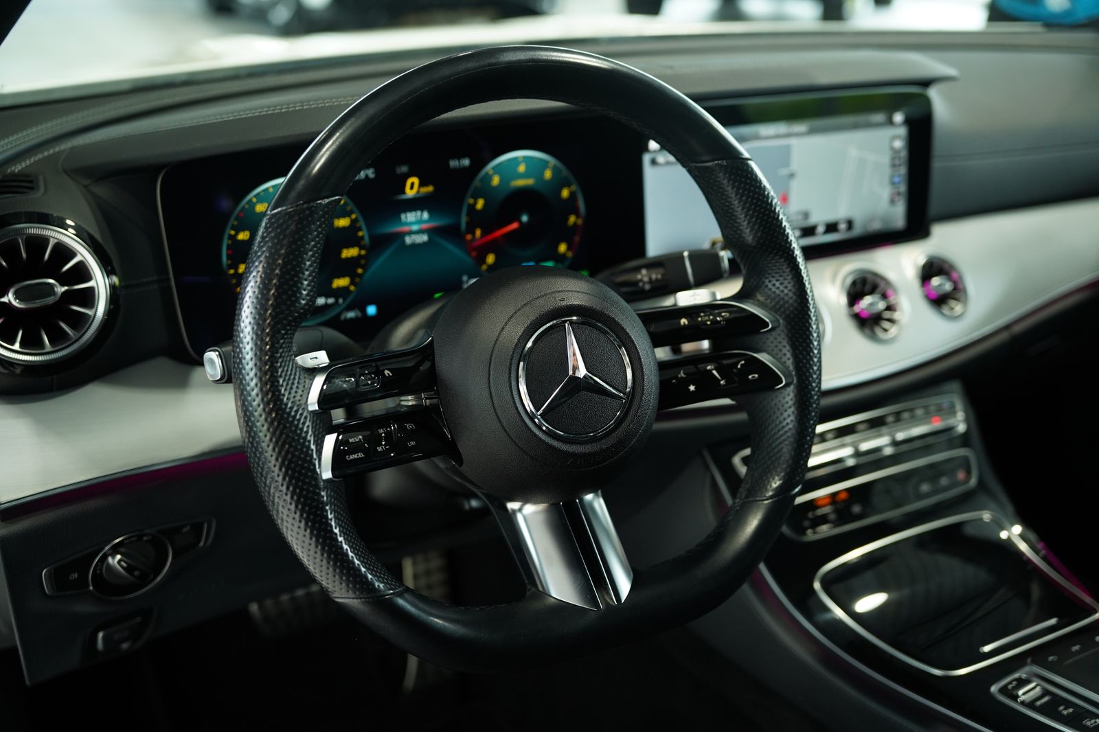 Mercedes Benz E 300