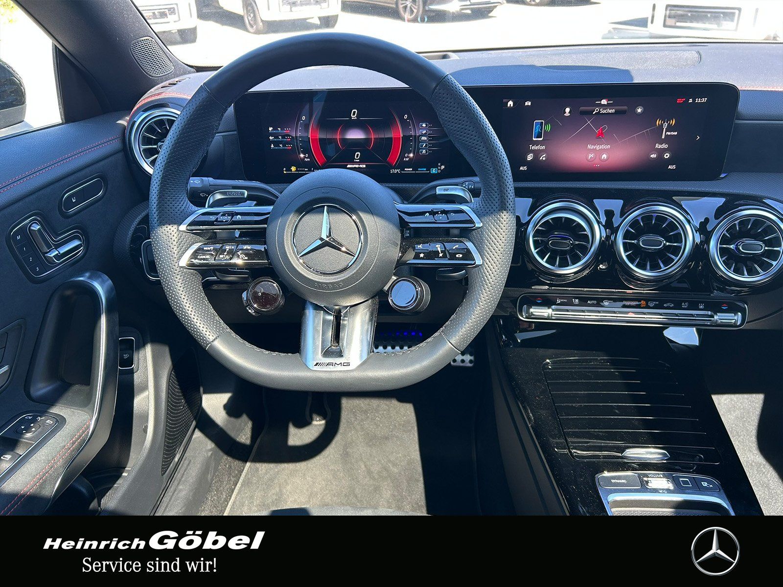 Fahrzeugabbildung Mercedes-Benz AMG CLA 35 4M AERODYNAMIK*STANDHEIZUNG*PANORAMA