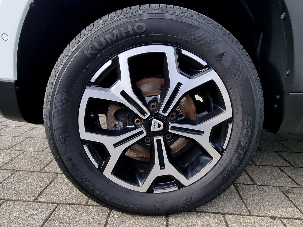 Fahrzeugabbildung Dacia Duster Adventure TCe 150