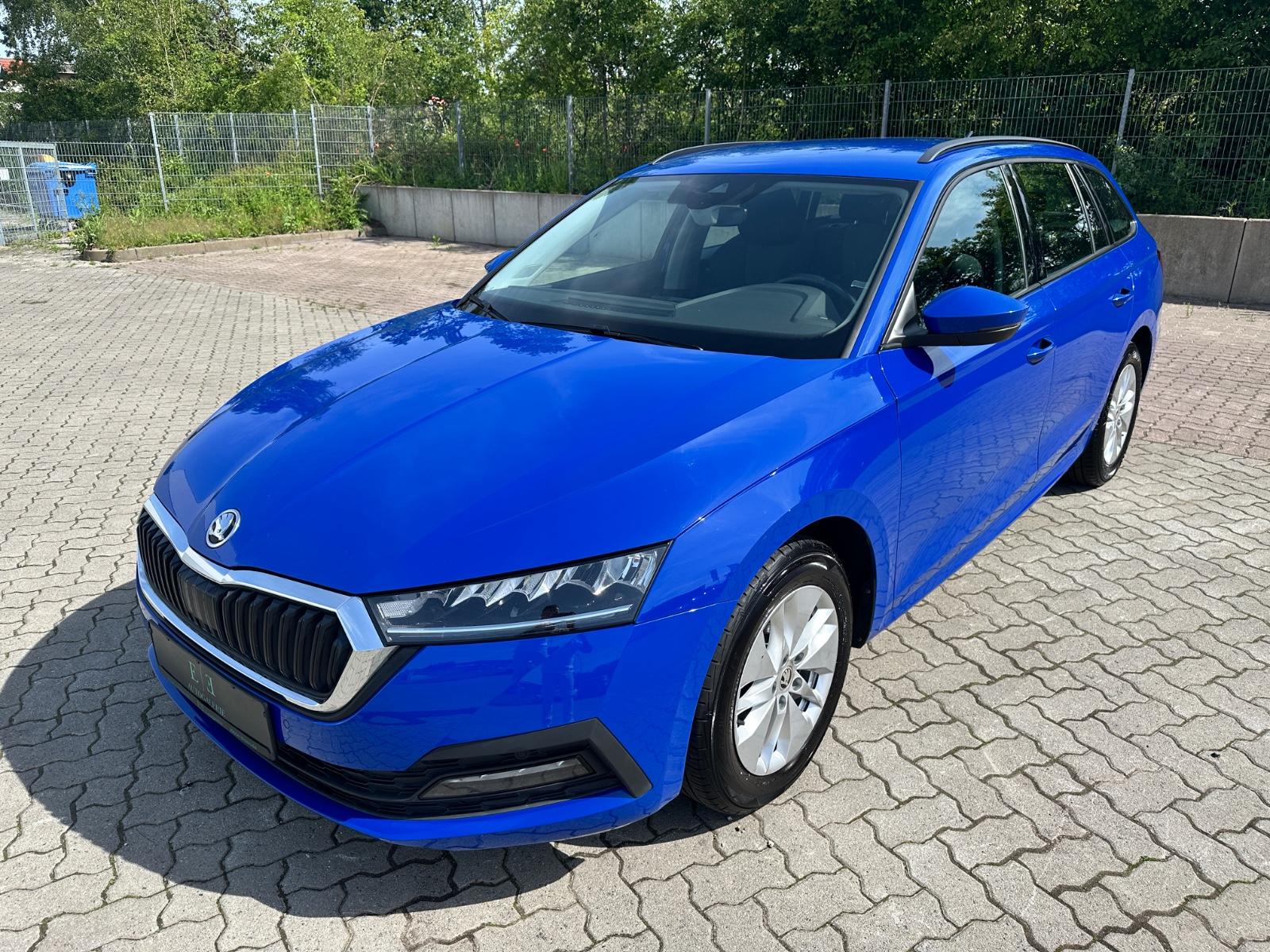Skoda Octavia Combi Ambition Apple CarPlay LED
