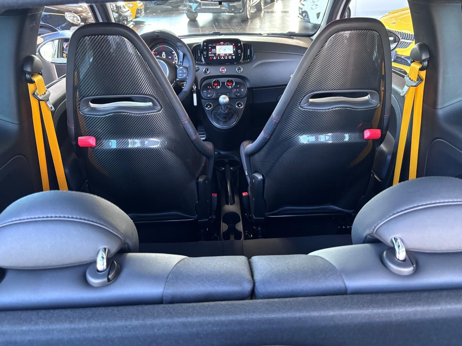 Fahrzeugabbildung Abarth 695 Competizione BEATS SOUNDSYSTEM NAVI ALU