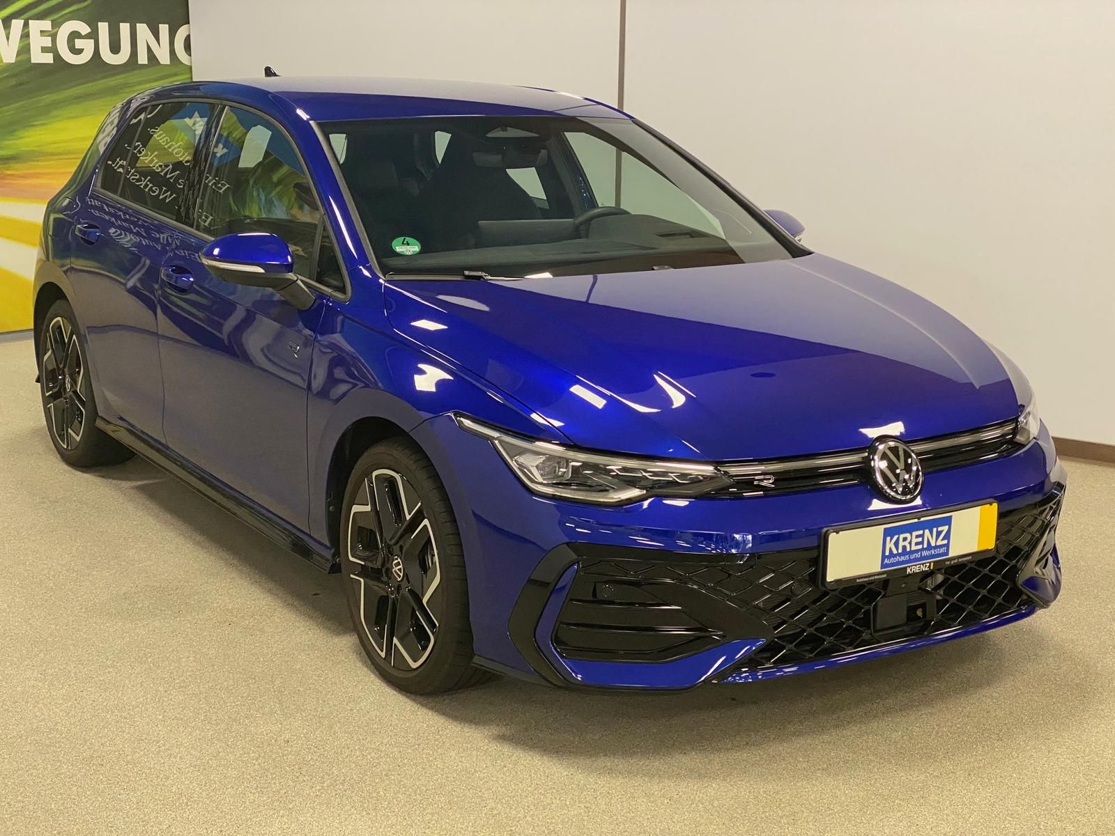 Fahrzeugabbildung Volkswagen Golf 1.5 eTSI R-Line DSG+ACC+360°+HUD+HARMAN KAR