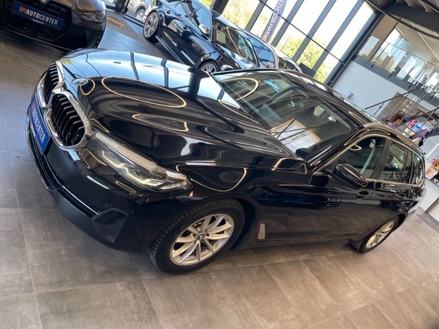 BMW 520 Touring 520 d *1.HAND*HUD*NAVI*KAM*LED*AHK*