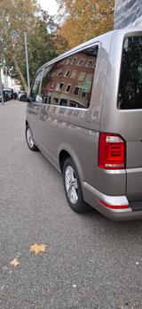 Volkswagen T6 Multivan Comfortline fast wie neu - VW T6 Multivan Gebrauchtwagen in Stuttgart