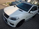 Mercedes-Benz ML 63 AMG*PANO*SCHECKHEFT*360°Kamera*AHK*BiXenon - Mercedes-Benz ML-Klasse mit Benzin-Antrieb