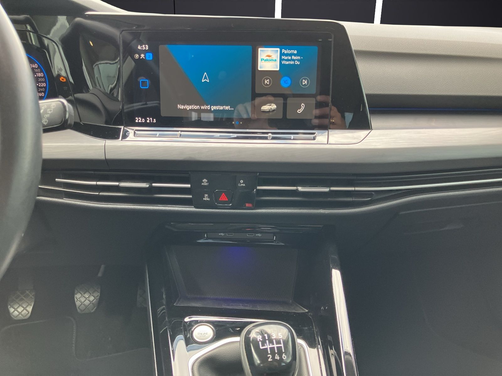 Fahrzeugabbildung Volkswagen Golf VIII Variant TSI Style LED ACC App-Connect