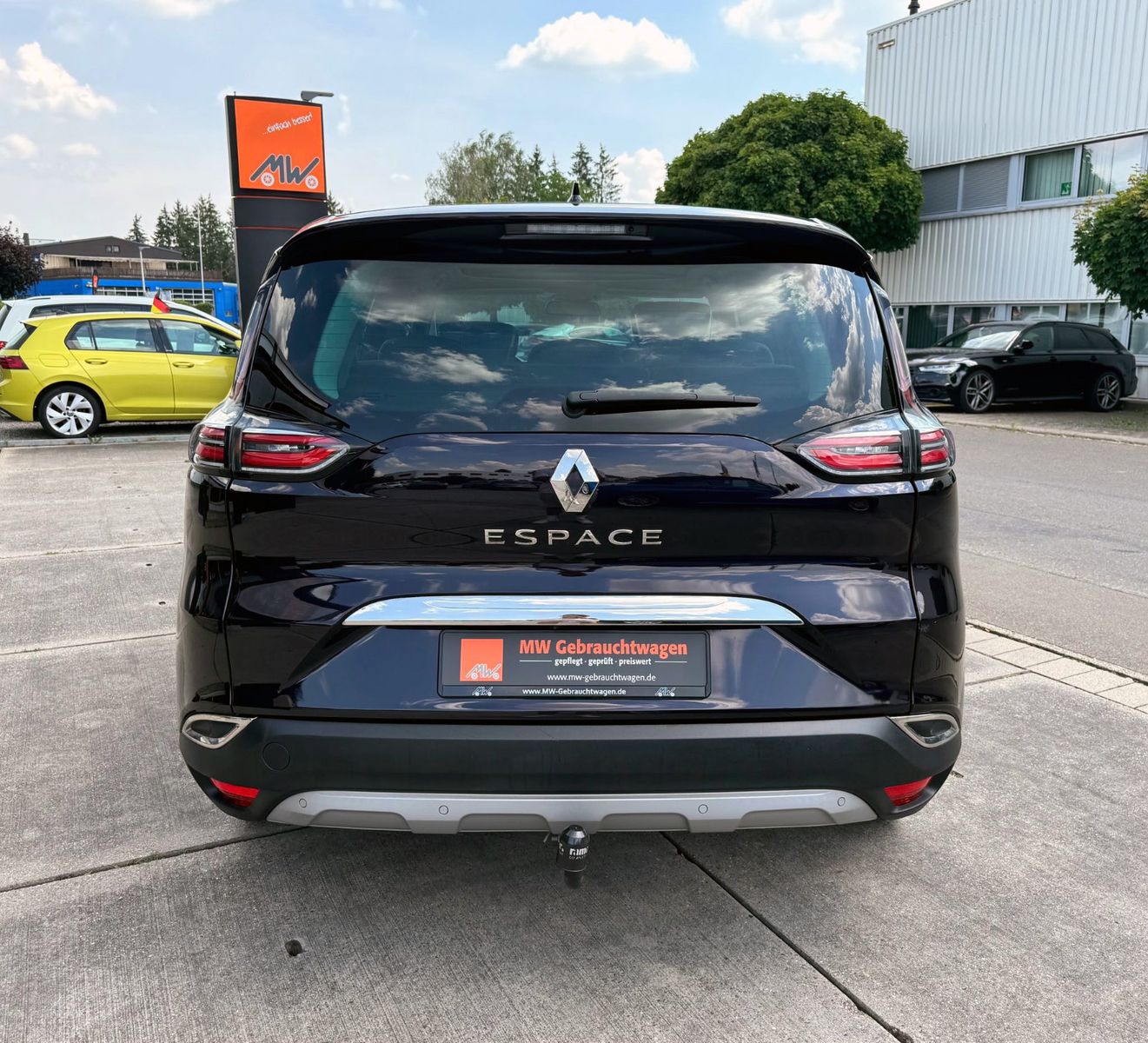 Fahrzeugabbildung Renault Espace V Initiale Paris 2.0 dCi LED ACC KAM AHK