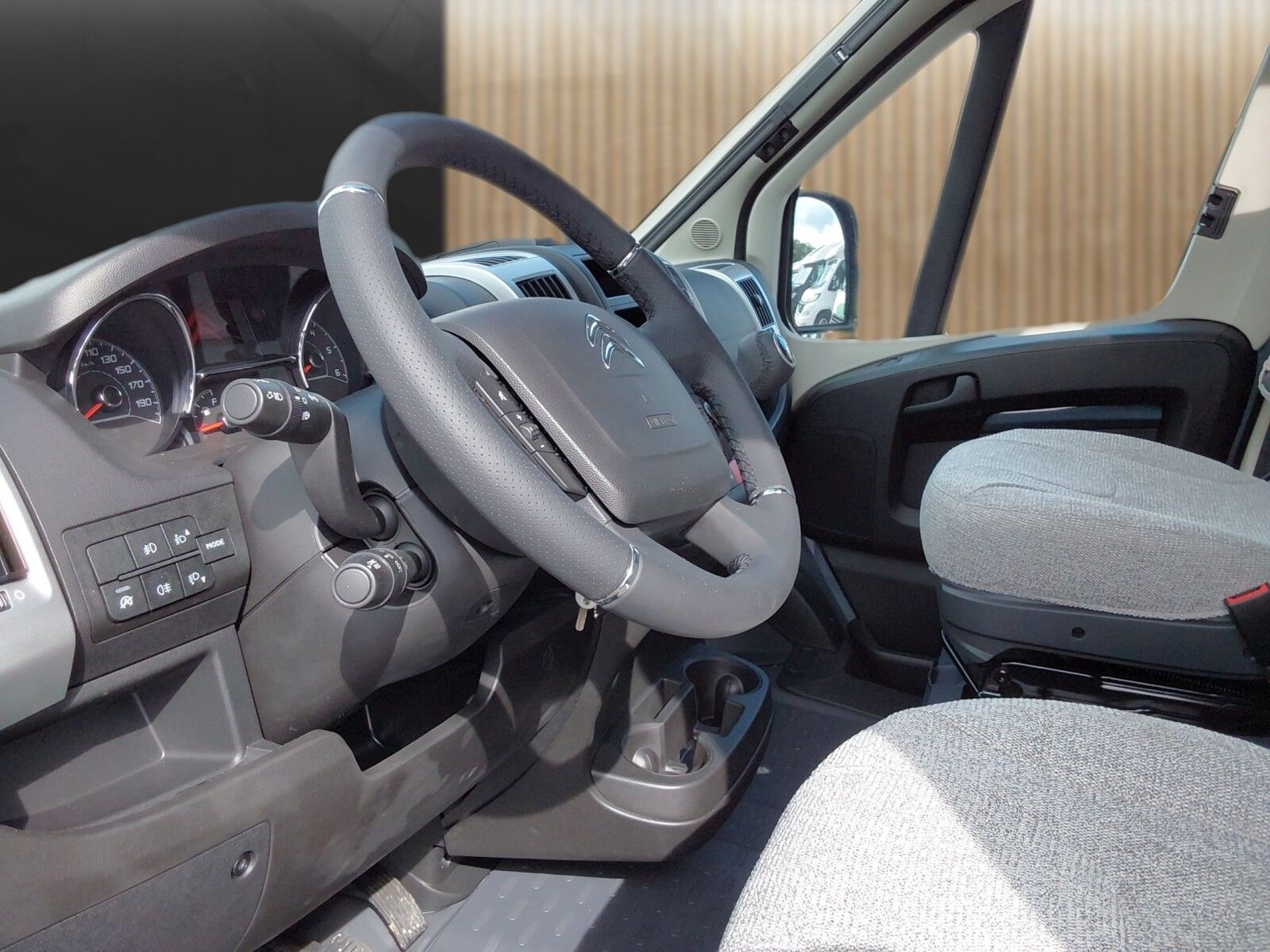 Fahrzeugabbildung Pössl Trenta 600 Citroen 140 PS Markise,Solar,Lithium