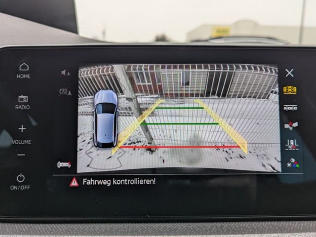 Fahrzeugabbildung SKODA Scala 1.0 TSI DSG Tour NAVI LED-MATRIX KAMERA AC