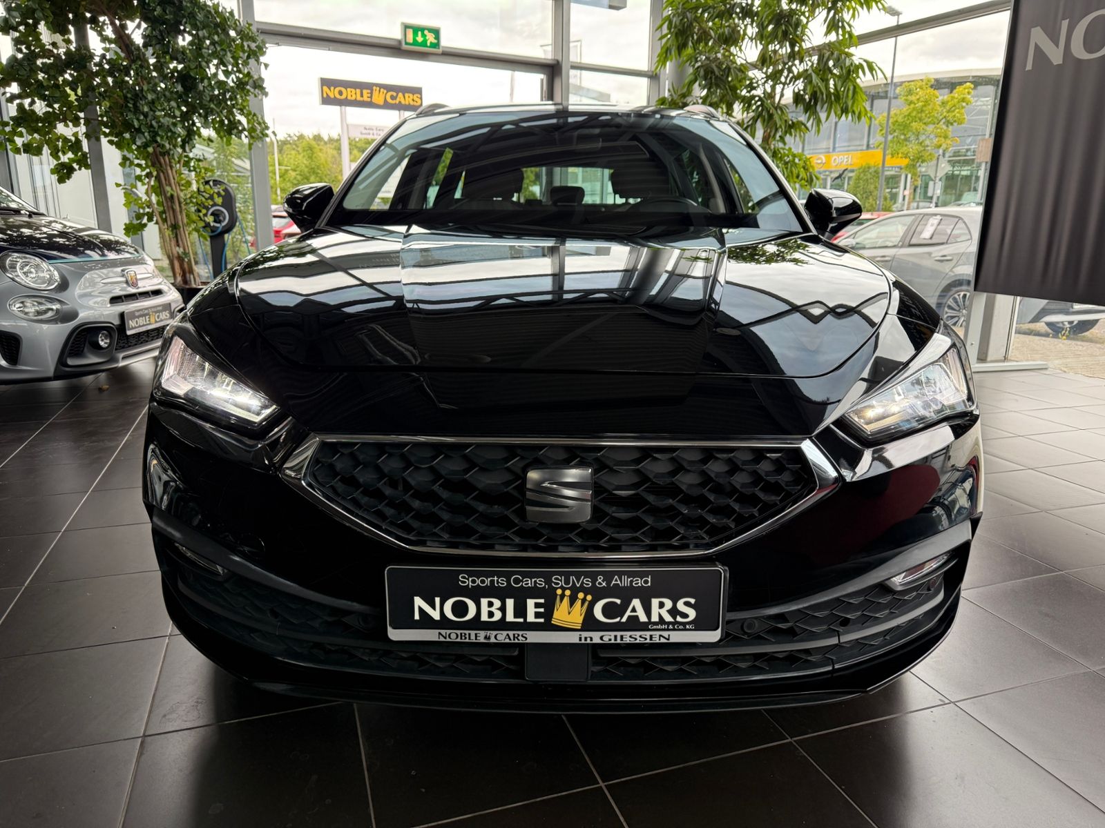 Fahrzeugabbildung SEAT Leon Sportstourer Style LED NAVI ALU