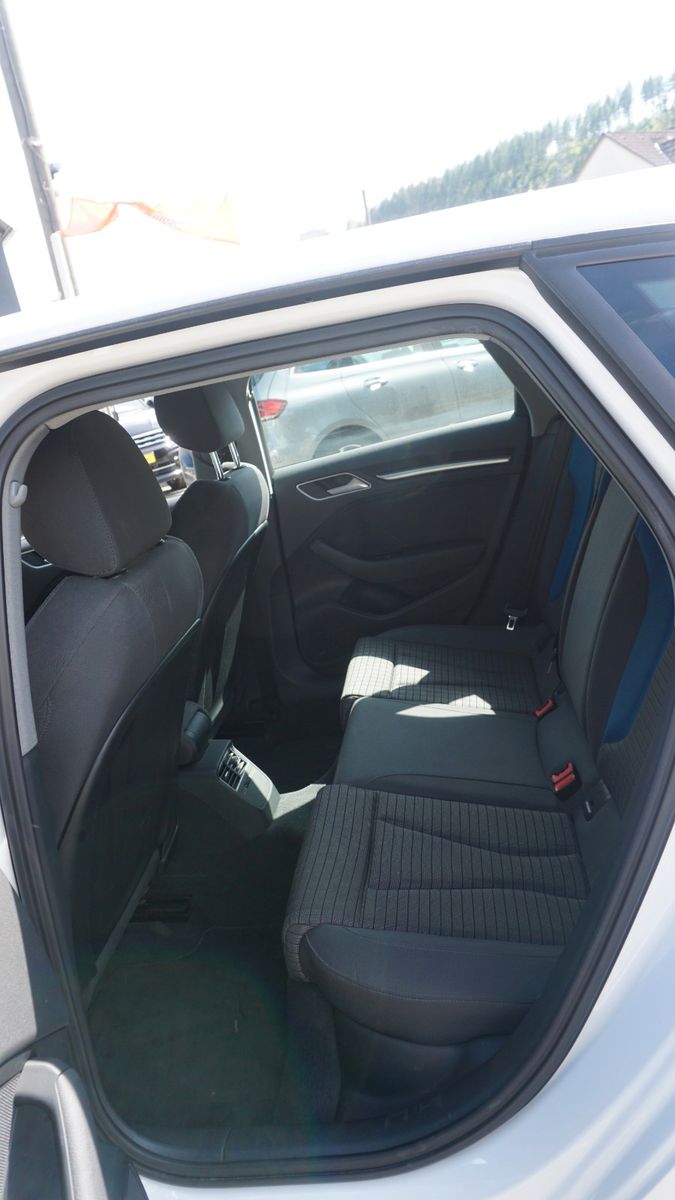 Fahrzeugabbildung Audi A3 2.0 TDI Sportback sport