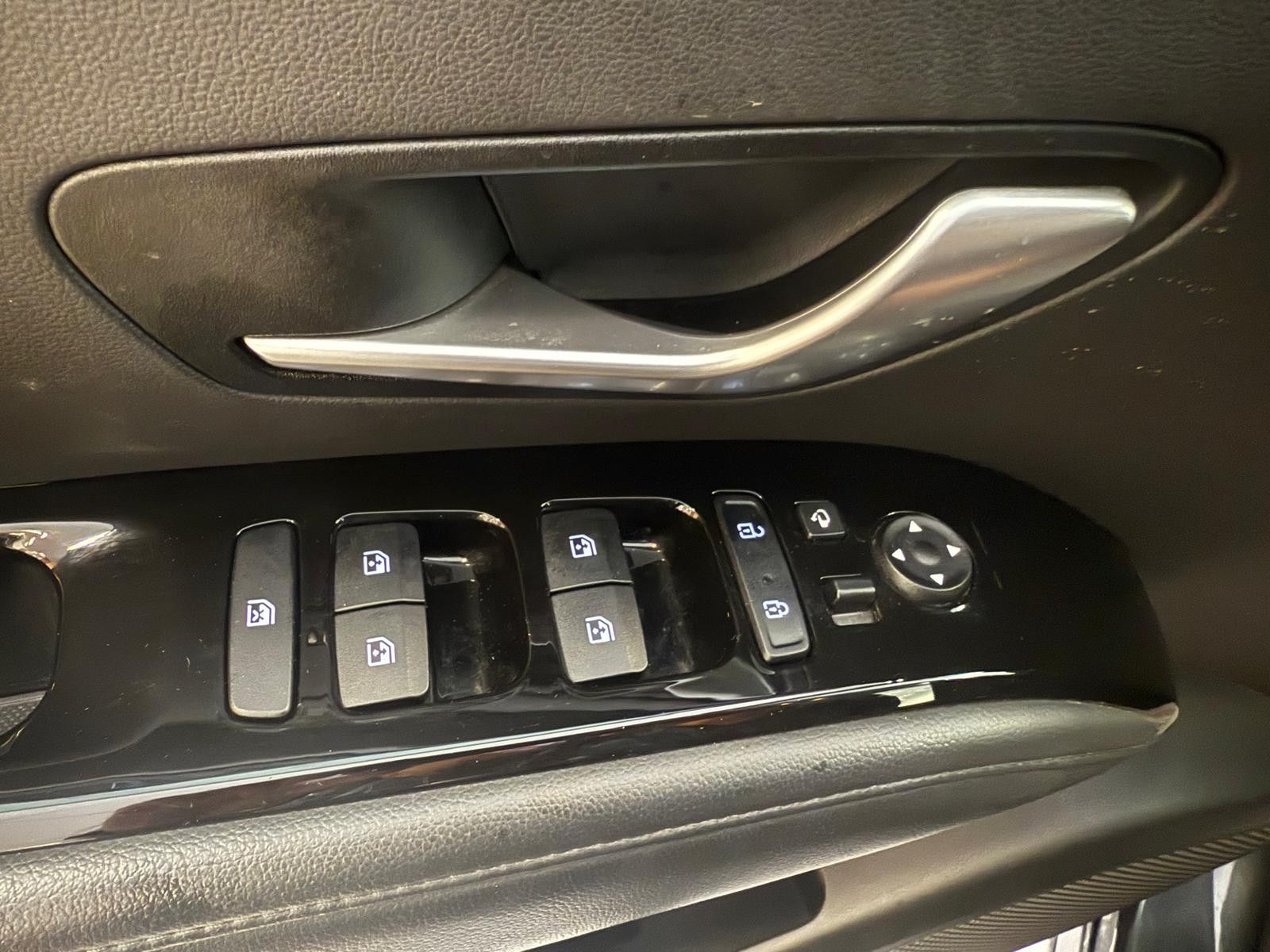 Fahrzeugabbildung Hyundai Tucson Select Mild-Hybrid 4WD / AHK / LED / NAVI