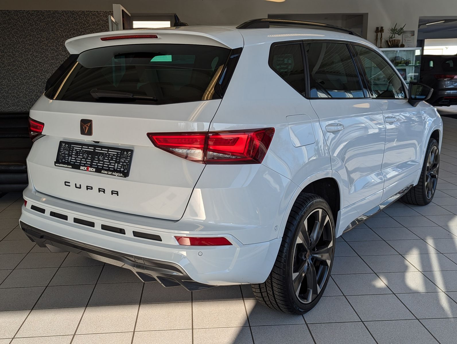 Fahrzeugabbildung CUPRA Ateca 1.5 TSI DSG ACC Winter-Paket Cam AHK 19"