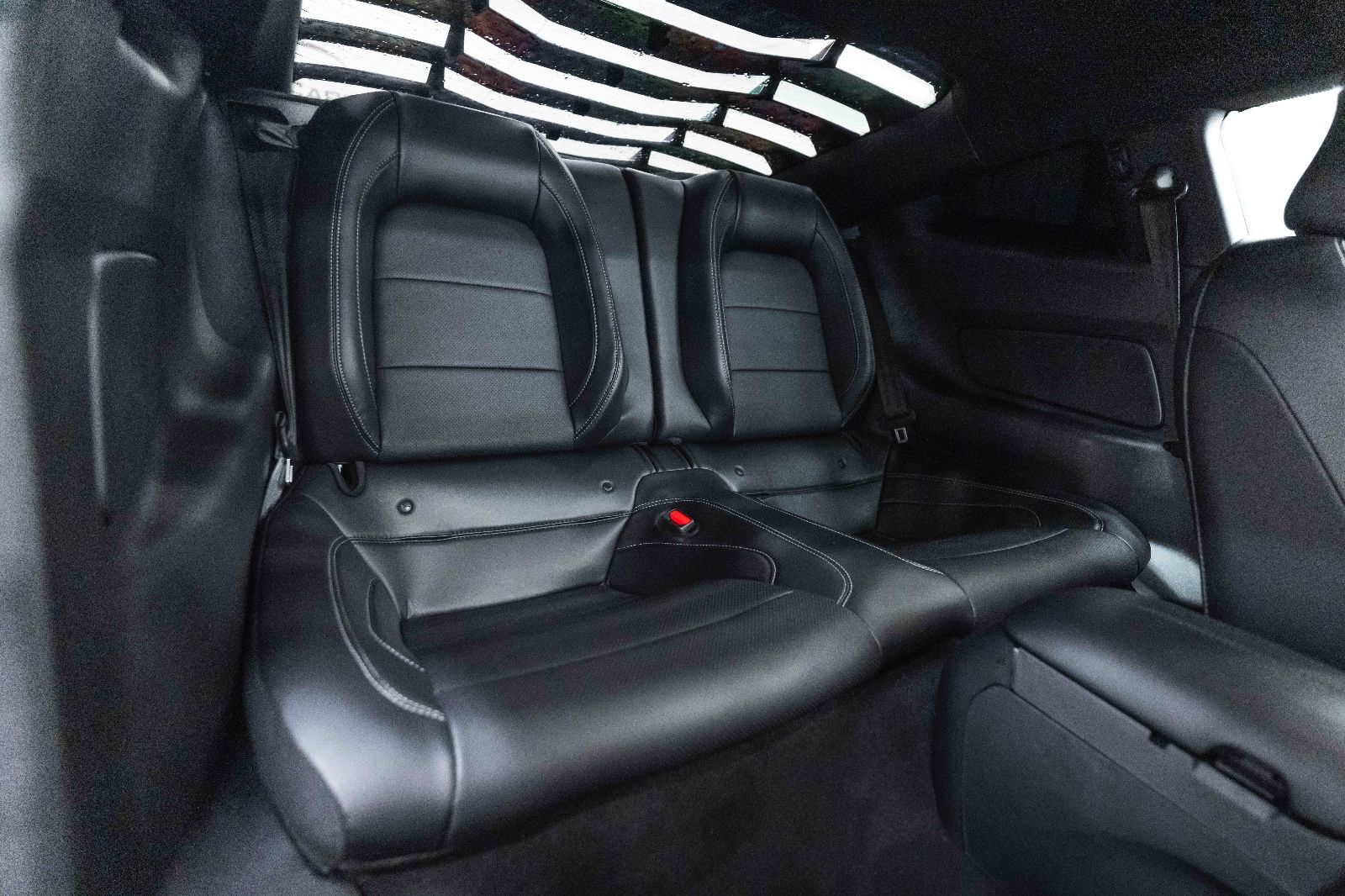 Fahrzeugabbildung Ford Mustang GT 5.0L LED KAM CARPLAY TOTW PDC ROTI