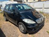 Mercedes-Benz A 170 1.7  + 8-FACH BEREIFT
