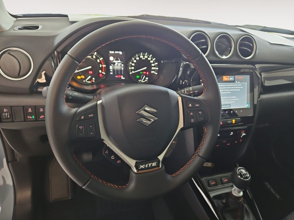 Fahrzeugabbildung Suzuki Vitara 1.4 Mild-Hybrid Allrad Comfort+ X-ITE