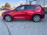 Mazda CX-5 2.5 (194PS) AWD Autom. Takumi Leder AHK 360 - Mazda CX-5 TAKUMI mit Benzin-Antrieb