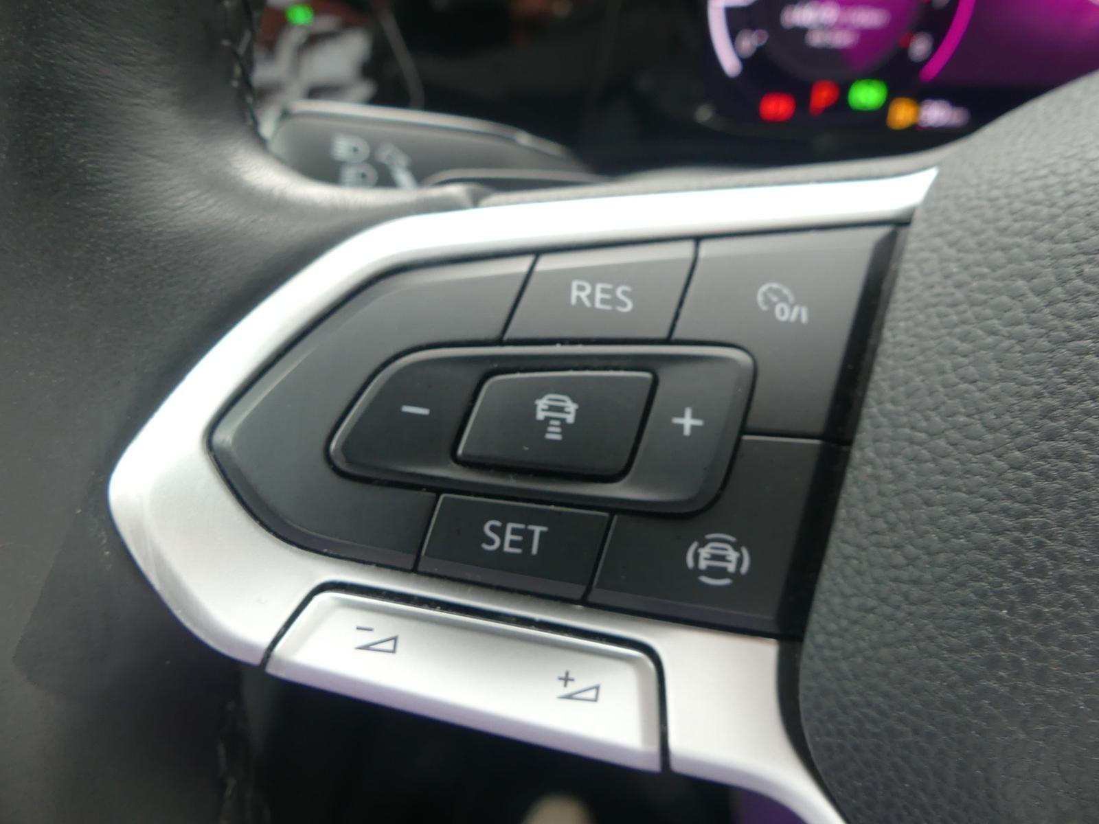 Volkswagen Golf VIII Variant Life eTSI LED Navi ACC AHK PDC, миниатюра 18