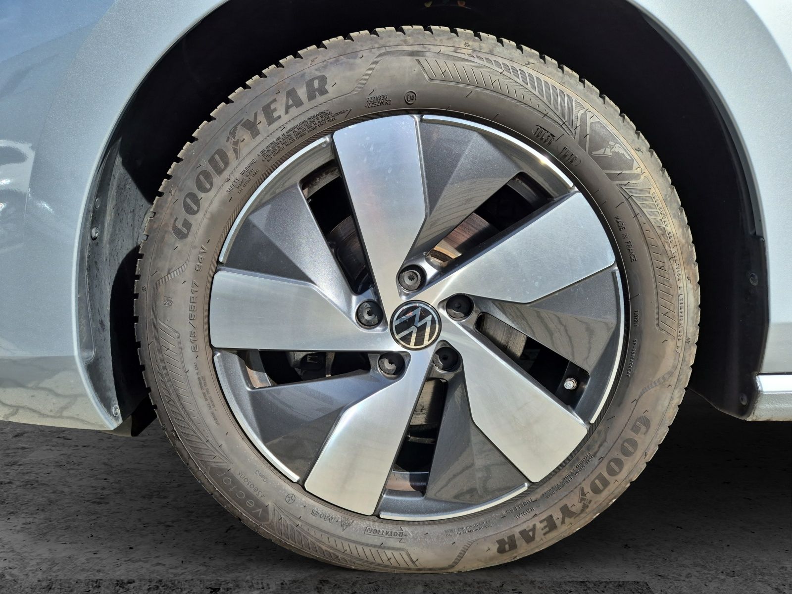 Fahrzeugabbildung Volkswagen Passat TDI Elegance DSG Matrix STH AHK Navi Pano