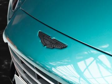 2023 Aston Martin V12 VANTAGE — миниатюра 16