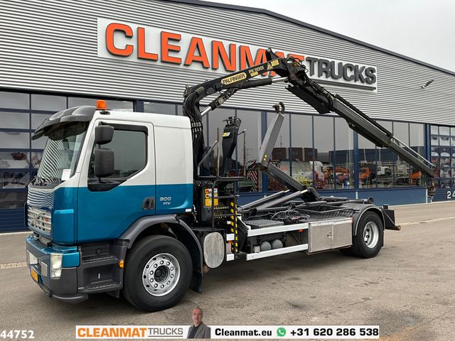 Volvo FE 300 Palfinger 11 Tonmeter laadkraan Just 253.