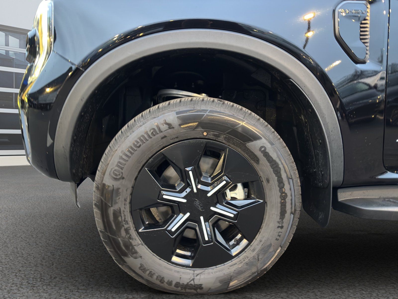 Fahrzeugabbildung Ford Ranger Plug-in-Hybrid Stormtrak e-4WD Doppelkab