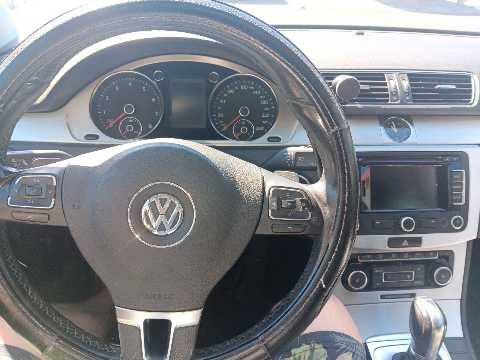 Volkswagen Passat 2011 — engine 150 HP (110kW)