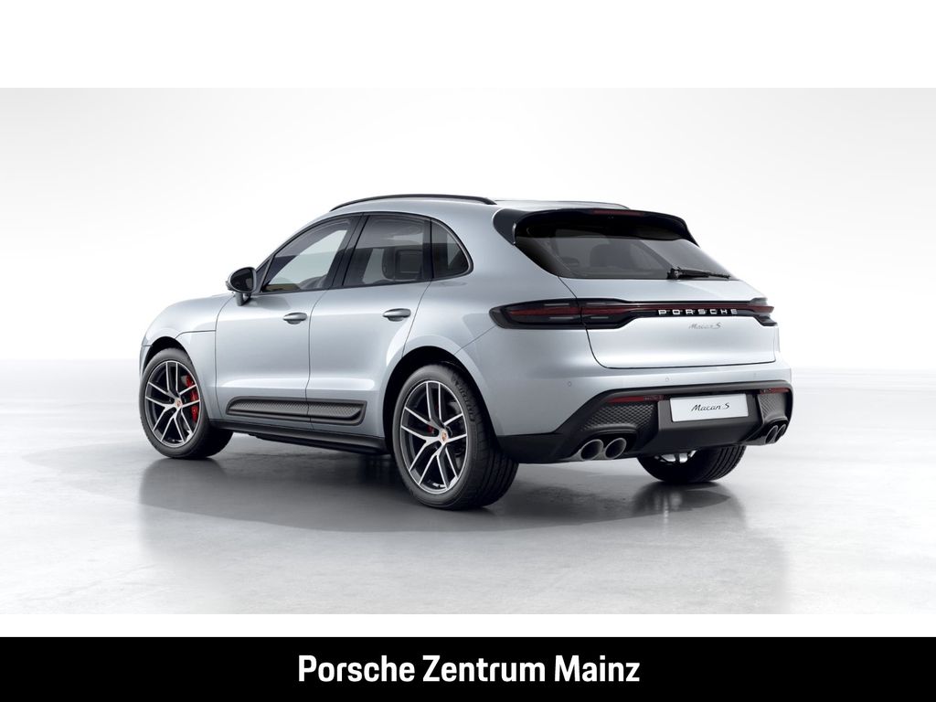 PORSCHE Macan 2024