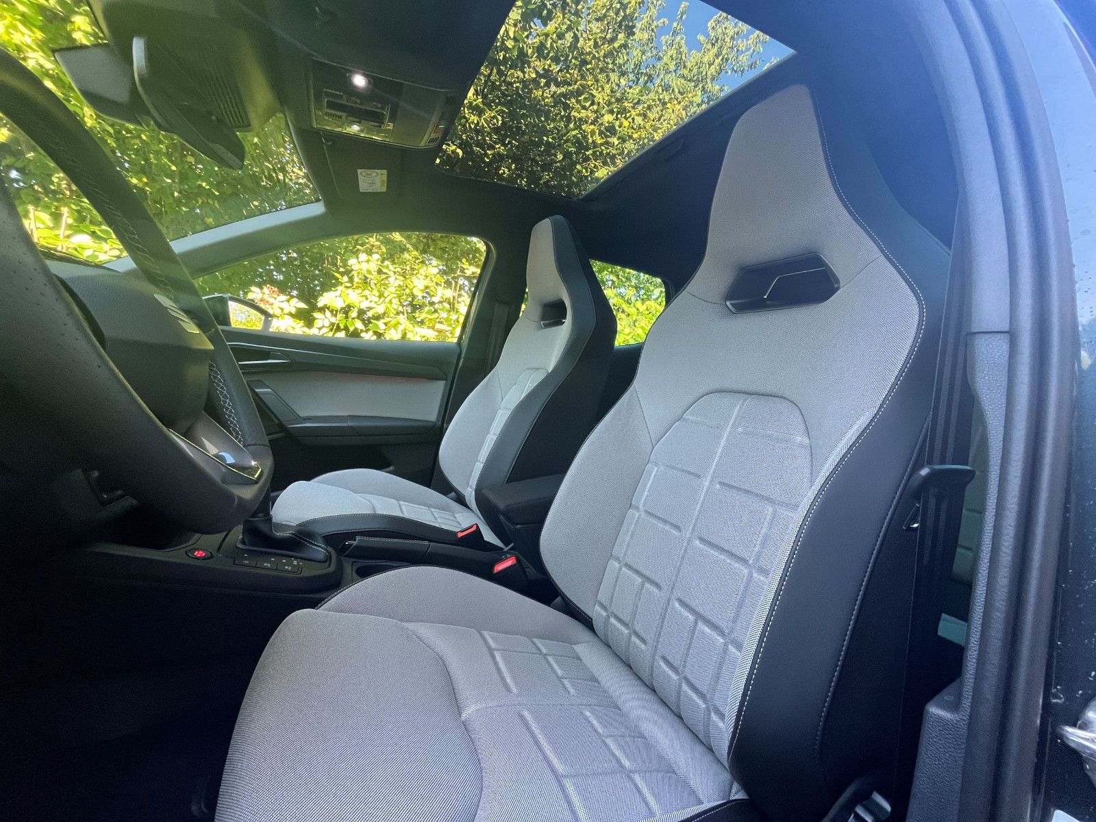 Fahrzeugabbildung SEAT Ibiza 1.5 TSI 110 kW FR DSG 18" NEUES MODELL