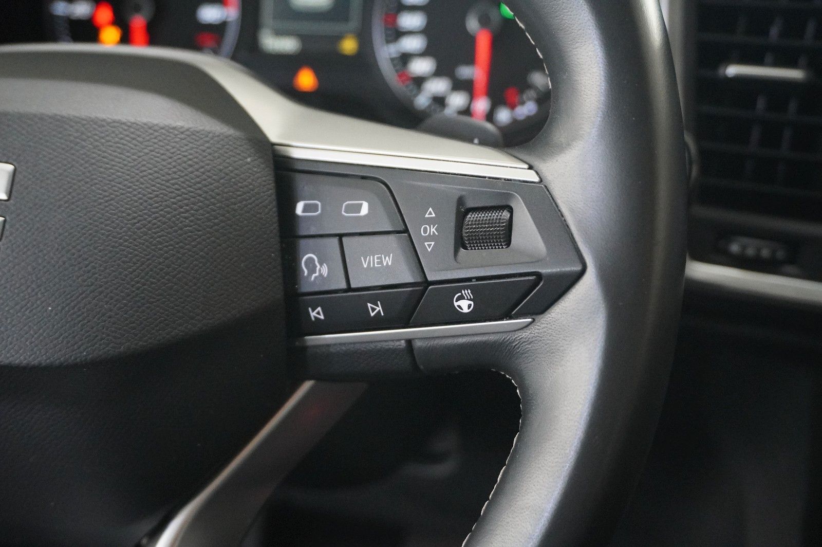 Fahrzeugabbildung SEAT Ateca 2.0 TDI 4DRIVE STYLE NAVI/LED/SH/SPORT/AHK
