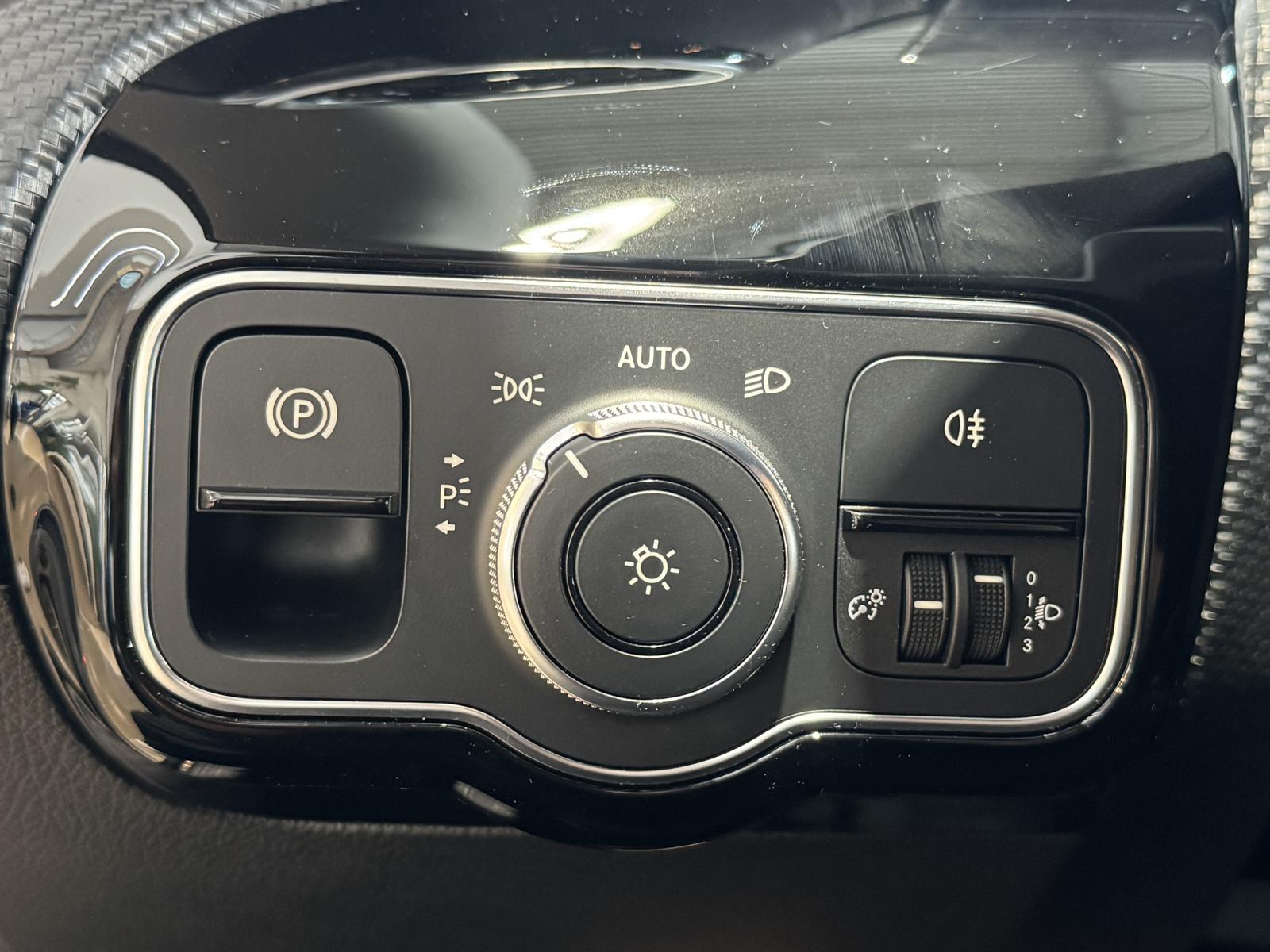 Mercedes-Benz CLA Business R.Cam Navi SHZ, миниатюра 13