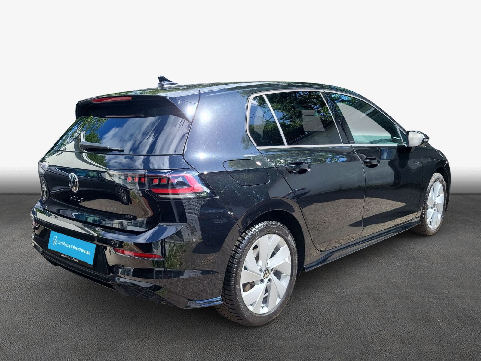 Volkswagen Golf VIII R-Line 2,0 l TDI DSG Kamera Black Styl foto 1