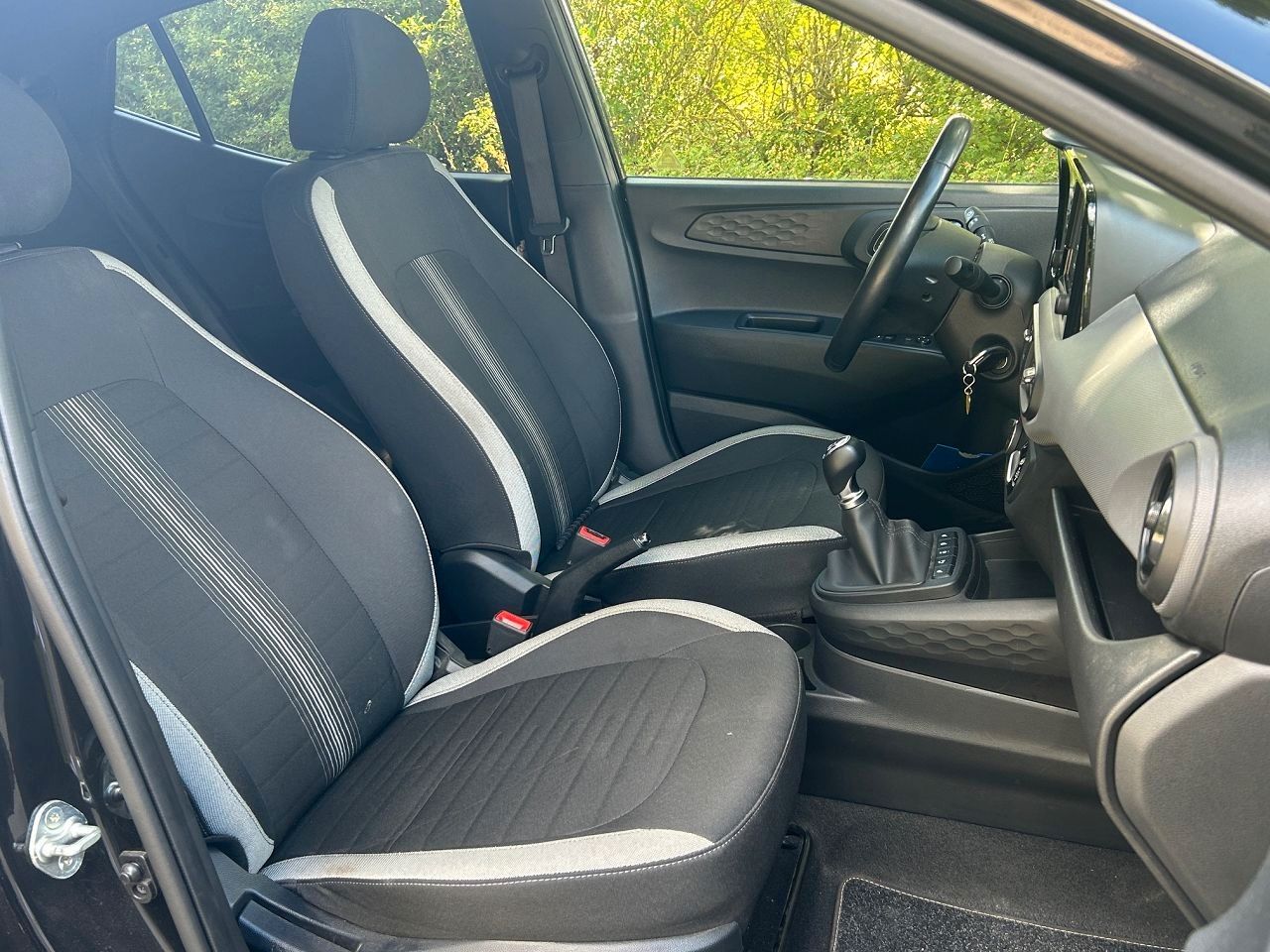 Fahrzeugabbildung Hyundai i10 1.0 Connect & Go *Navi*Klima*CarPlay*Kamera*