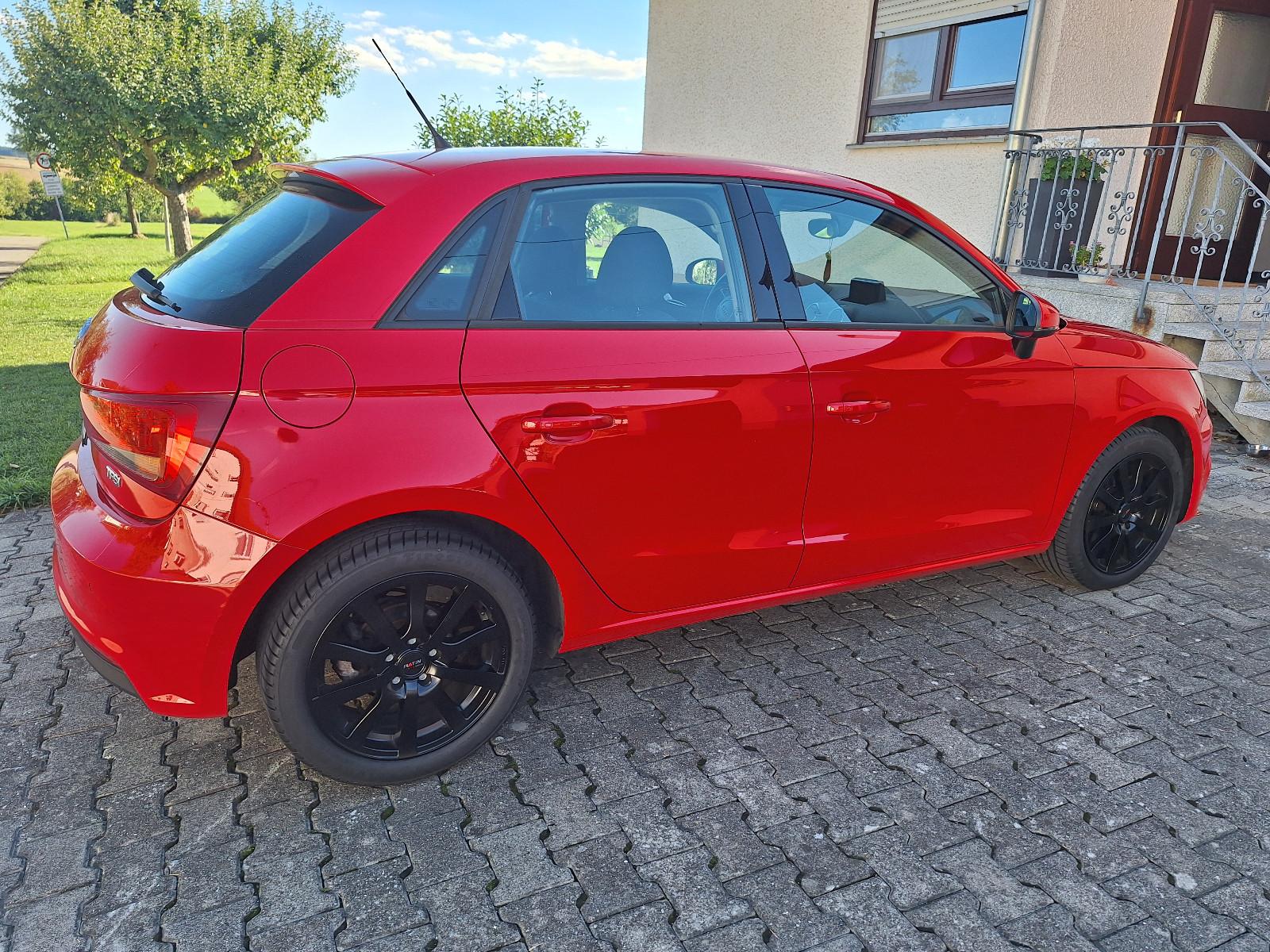 Audi A1 1.4 TFSI - Neu ZR,Insp.,Br. hi.,etc. - 8-fach