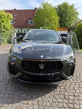 Maserati Levante Modena mit CPO Garantie 01/27 - Maserati: Modena
