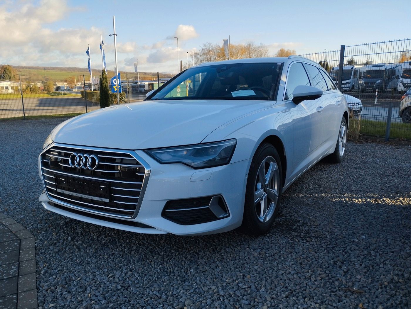 Fahrzeugabbildung Audi A6 Avant 2.0 quattro advanced NEU76T ACC LED KAM