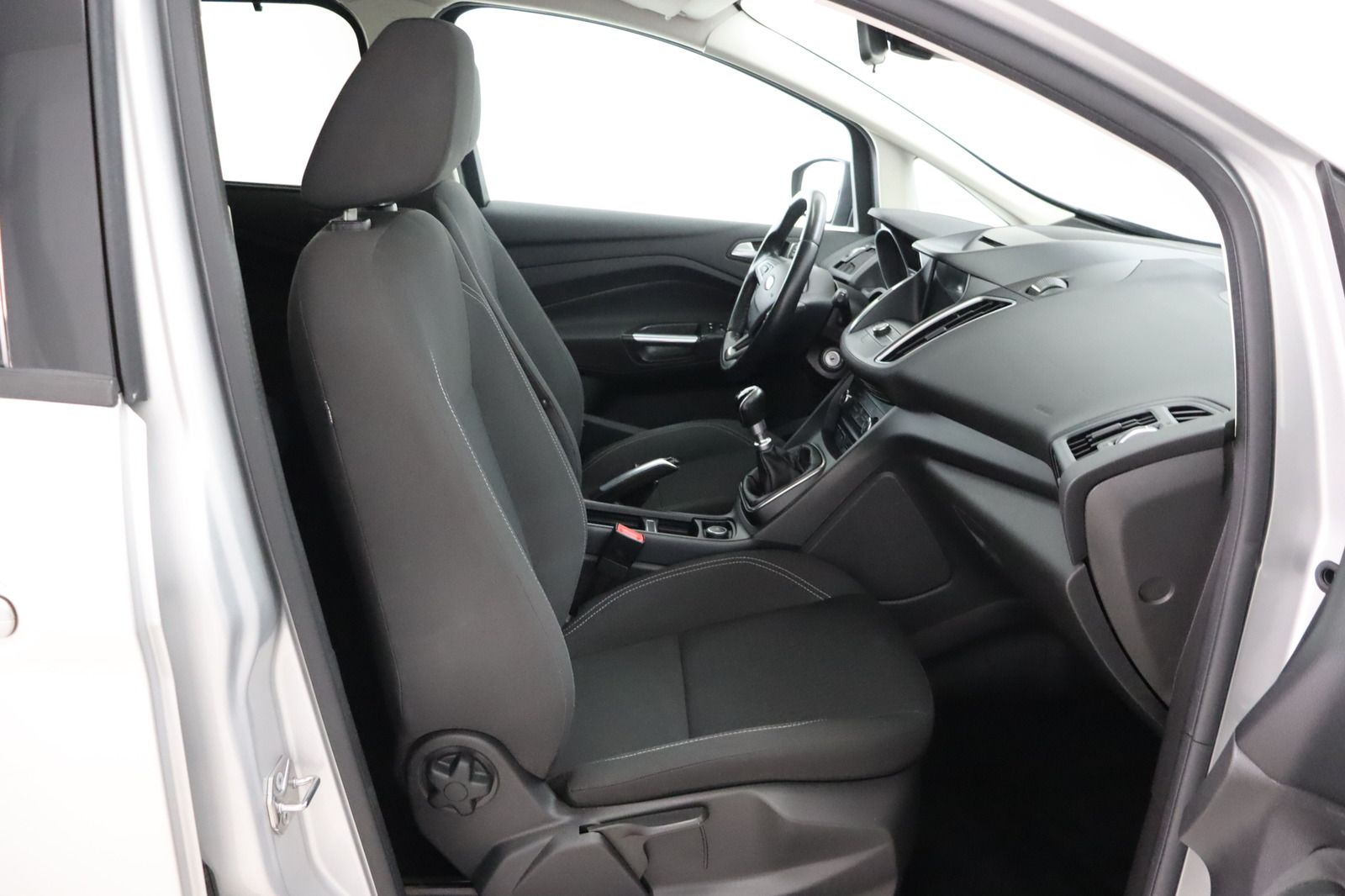Fahrzeugabbildung Ford Grand C-Max 1.0 Cool & Connect * Navi * SHZ HU/A