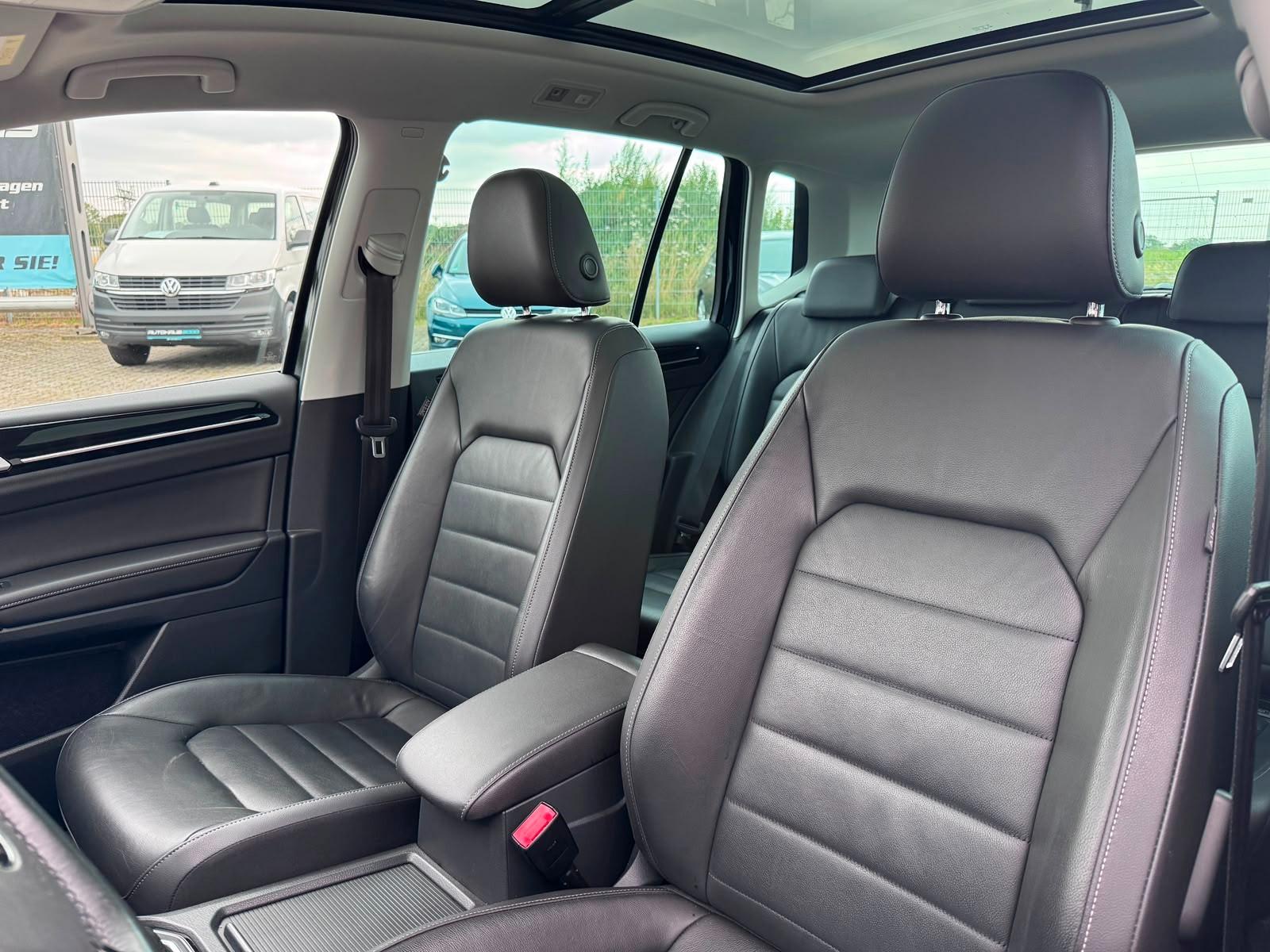 Volkswagen Golf Sportsvan VII Highline Kamera, Pano, Navi