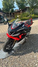 Aprilia RSV4 1100 Factory E5+ 2025er Lagerfahrzeuge! - APRILIA RSV4 1100