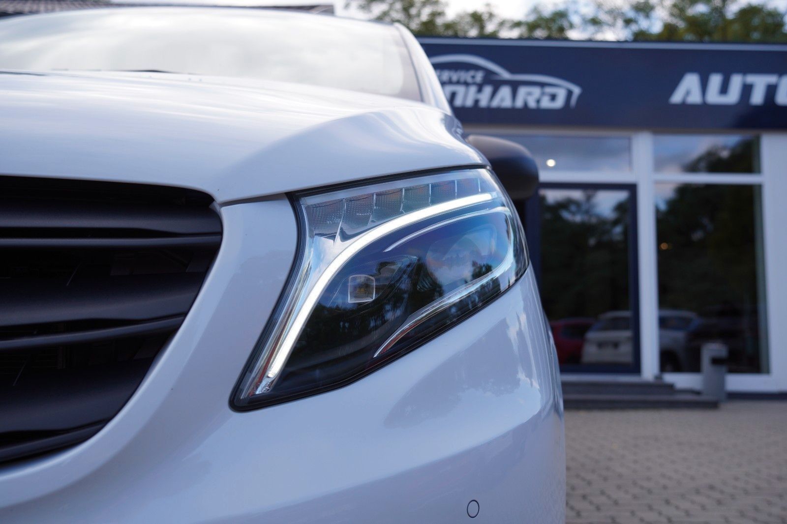 Fahrzeugabbildung Mercedes-Benz Vito Tourer 114CDI Pro lang*AHK*NAVI*SHZ*Standh*