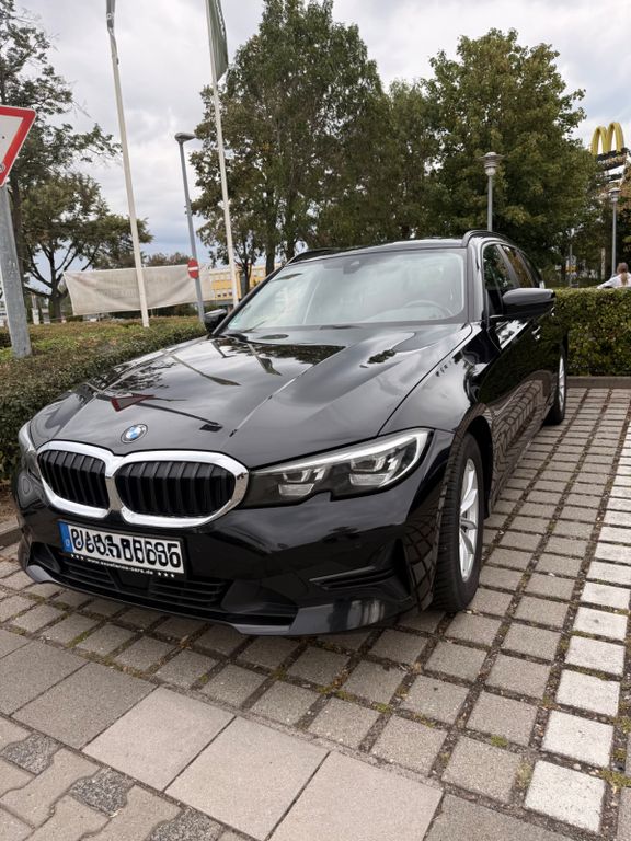 Image of BMW 320